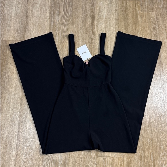 Nookie Romance Sweetheart Neckline Seasonless Wide Leg Jumpsuit Black size Small - Picture 2 of 7